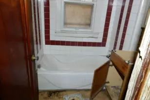 2418 W Hope Ave, Milwaukee, WI 53209 - Photo 7