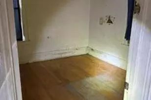 2878 N 35th St, Milwaukee, WI 53210 - Photo 5
