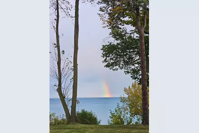 6942 N Barnett Ln, Fox Point, WI 53217 - Photo 21