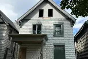 3322 W Juneau Ave, Milwaukee, WI 53208 - Photo 1