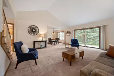 10104 N Gettysburg Ct, Mequon, WI 53092 - Photo 5