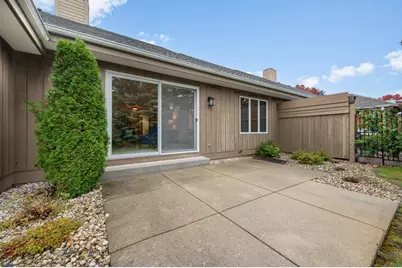 10104 N Gettysburg Ct, Mequon, WI 53092 - Photo 19