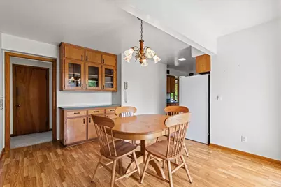 297  Lincoln Dr, West Bend, WI 53095 - Photo 9