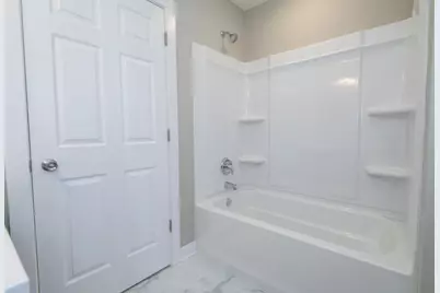 12744 W Fairmount Ave, Butler, WI 53007 - Photo 15
