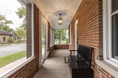 1317  Farnam St, La Crosse, WI 54601 - Photo 3