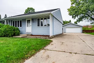 2846 29th Ct, La Crosse, WI 54601 - Photo 1