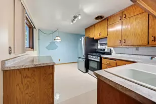 2846 29th Ct, La Crosse, WI 54601 - Photo 5