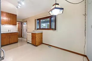 2846 29th Ct, La Crosse, WI 54601 - Photo 7
