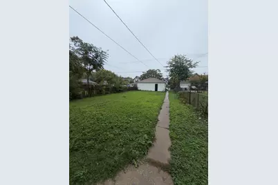 3930 N 24th Pl, Milwaukee, WI 53206 - Photo 29