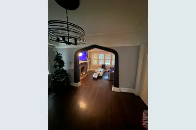 3930 N 24th Pl, Milwaukee, WI 53206 - Photo 9
