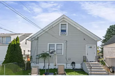 3815 S Pennsylvania Ave, Saint Francis, WI 53235 - Photo 3