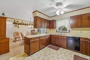 611 River Dr, Mayville, WI 53050 - Photo 3