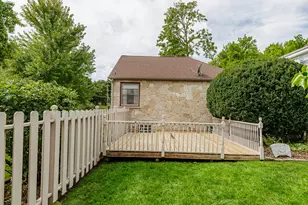 1972 S 90th St, West Allis, WI 53227 - Photo 33
