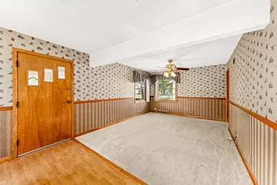 1972 S 90th St, West Allis, WI 53227 - Photo 7
