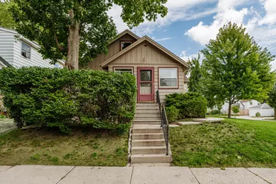 1972 S 90th St, West Allis, WI 53227 - Photo 5