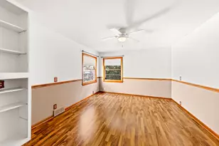 1972 S 90th St, West Allis, WI 53227 - Photo 19
