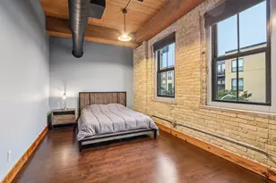 1818 N Water St, Milwaukee, WI 53202 - Photo 15