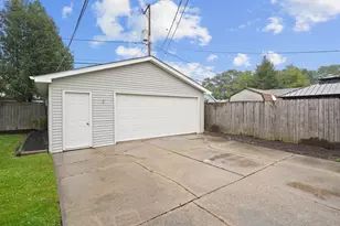 1904 87th St, Kenosha, WI 53143 - Photo 25