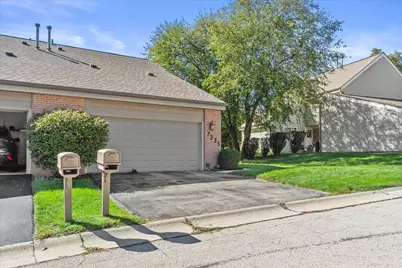 7335 S Delaine Dr, Oak Creek, WI 53154 - Photo 1