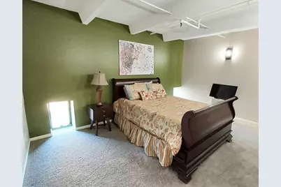 270 E Highland Ave #812, Milwaukee, WI 53202 - Photo 15