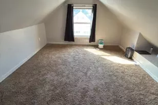 2206 S 5th Pl, Milwaukee, WI 53207 - Photo 23