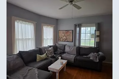 910  Dillingham Ave, Sheboygan, WI 53081 - Photo 3