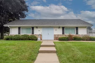10340 W Whitnall Edge Dr, Franklin, WI 53132 - Photo 21