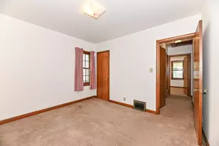 3852 S 5th St, Milwaukee, WI 53207 - Photo 15
