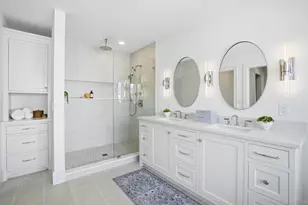 4840 N Larkin St, Whitefish Bay, WI 53217 - Photo 25