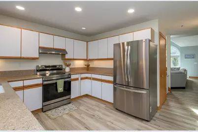W235N7102  Prairie Ln, Sussex, WI 53089 - Photo 11