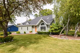W235N7102 Prairie Ln, Sussex, WI 53089 - Photo 1