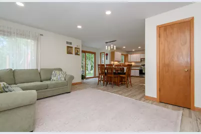 W235N7102  Prairie Ln, Sussex, WI 53089 - Photo 19