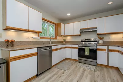 W235N7102  Prairie Ln, Sussex, WI 53089 - Photo 13