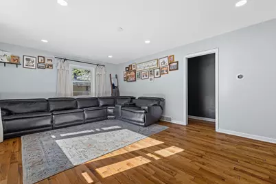 1408  Meadowlane Ave, Racine, WI 53406 - Photo 5