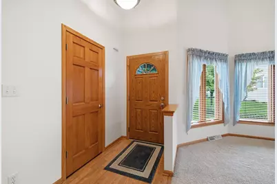 W206N16187  Stonebrook Dr, Jackson, WI 53037 - Photo 17