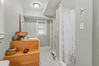 134 E Vine St, Milwaukee, WI 53212 - Photo 25