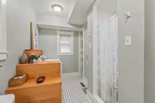 134 E Vine St, Milwaukee, WI 53212 - Photo 25
