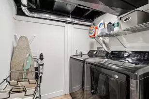 6710 W Wisconsin Ave, Wauwatosa, WI 53213 - Photo 31