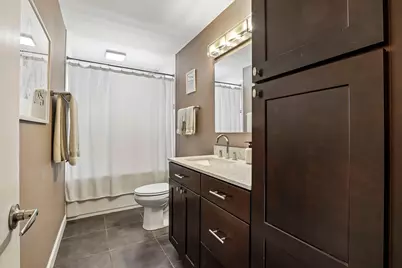 6710 W Wisconsin Ave, Wauwatosa, WI 53213 - Photo 17