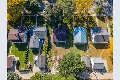 112 E Henry Clay St, Whitefish Bay, WI 53217 - Photo 27