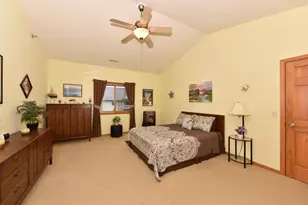 223 5th St, Hartford, WI 53027 - Photo 11