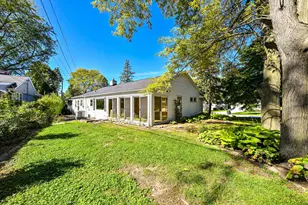11029 W Courtland Ave, Wauwatosa, WI 53225 - Photo 23