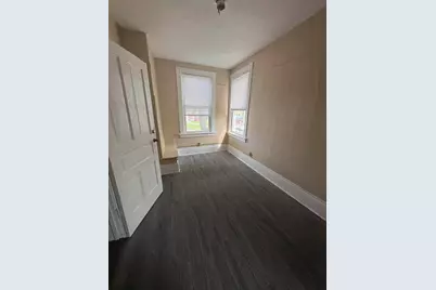1801 W Meinecke Ave, Milwaukee, WI 53206 - Photo 13