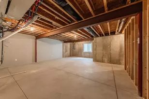 405 Falcon Ridge Dr, Burlington, WI 53105 - Photo 57