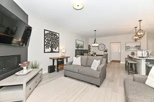 405 Falcon Ridge Dr, Burlington, WI 53105 - Photo 17