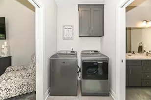 405 Falcon Ridge Dr, Burlington, WI 53105 - Photo 29