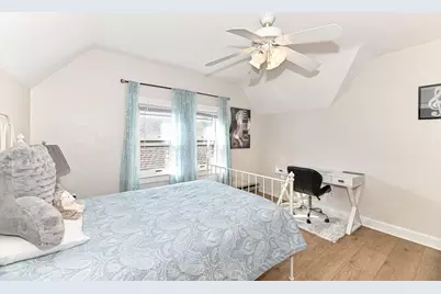 2715  Lasalle St, Racine, WI 53402 - Photo 29