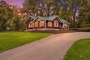 N46W29096 Capitol Dr, Delafield, WI 53029 - Photo 3