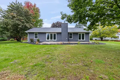 5589  Kengary Ct, Hartford, WI 53086 - Photo 23