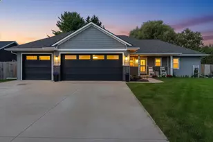 800 Moonbeam Ln, Francis Creek, WI 54214 - Photo 1